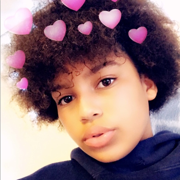 Meet your Posher, Emily - Picture 1 of 1